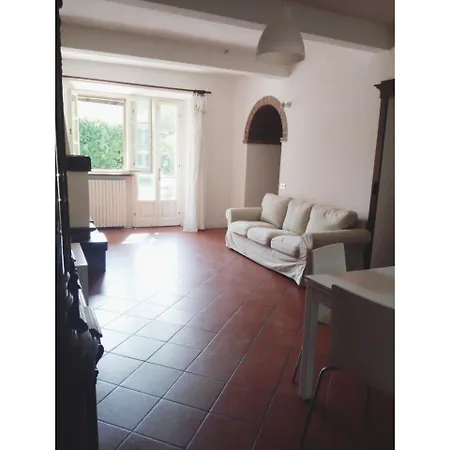 Il Glicine Apartment *